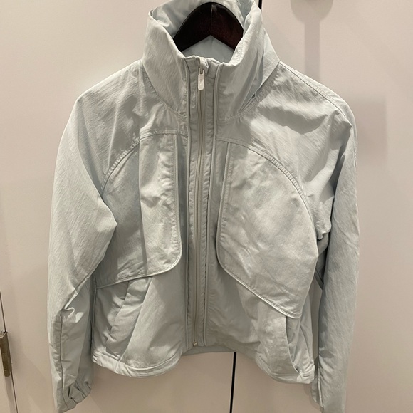 Lululemon Always Effortless Jacket, Sz 4, Ocean Air - Picture 5 of 7